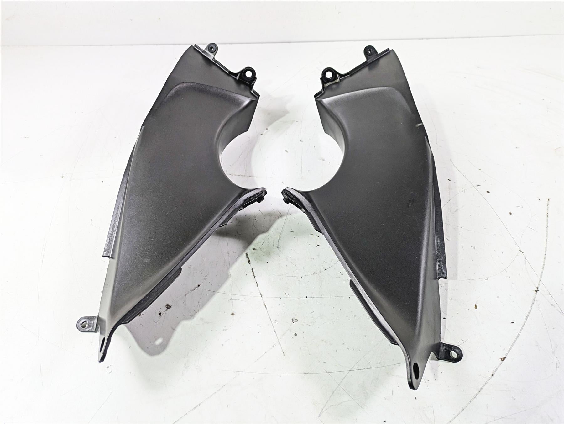 2005 Kawasaki ZX12R Ninja Upper Inner Air Duct Cover Set 55028