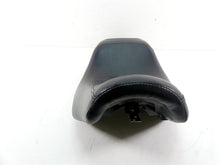 Load image into Gallery viewer, 2017 Harley Softail FXSB Breakout Oem Dual Seat Saddle 520000xx | Mototech271