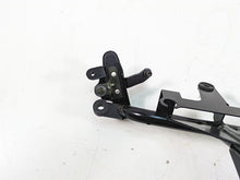 Load image into Gallery viewer, 2002 Yamaha FZ1 FZS1000 Fazer Front Fairing Stay Holder Carrier 5LV-28356-00-00