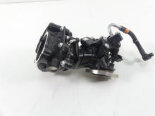 Load image into Gallery viewer, 2022 Harley Softail FXBBS Street Bob Mikuni Throttle Body Fuel Injects 27300122