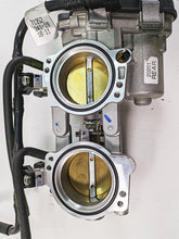 Load image into Gallery viewer, 2020 Aprilia Tuono V4 Factory Throttle Body Bodies Set 776miles 857303 857304