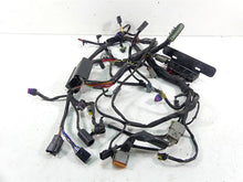 Load image into Gallery viewer, 2006 Harley Softail FXSTSI Springer Efi Wiring Harness Loom - No Cuts 70431-06 | Mototech271