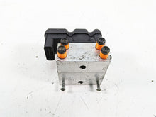 Load image into Gallery viewer, 2008 Harley FLHTCU Electra Glide Abs Brake Pump Unit Module 40688-08 40601-08 | Mototech271