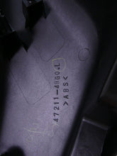 Load image into Gallery viewer, 2006 Suzuki M109R VZR1800 Boulevard Side Cover Fairings 47111-48G00 47211-48G00 | Mototech271