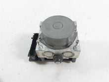 Load image into Gallery viewer, 2009 BMW F800GS K72 Bosch Abs Brake Pump Pressure Modulator Module 34517683109