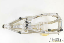 Load image into Gallery viewer, 2010 Honda CRF250R CRF250 R Straight Main Frame Chassis Cln Clr T50100-KRN-A40