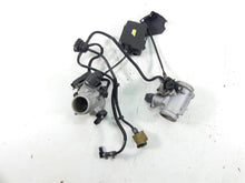 Load image into Gallery viewer, 2009 BMW R1200 GS K25 Throttle Body Set & Cables - Read 13547705239 13547705239 | Mototech271