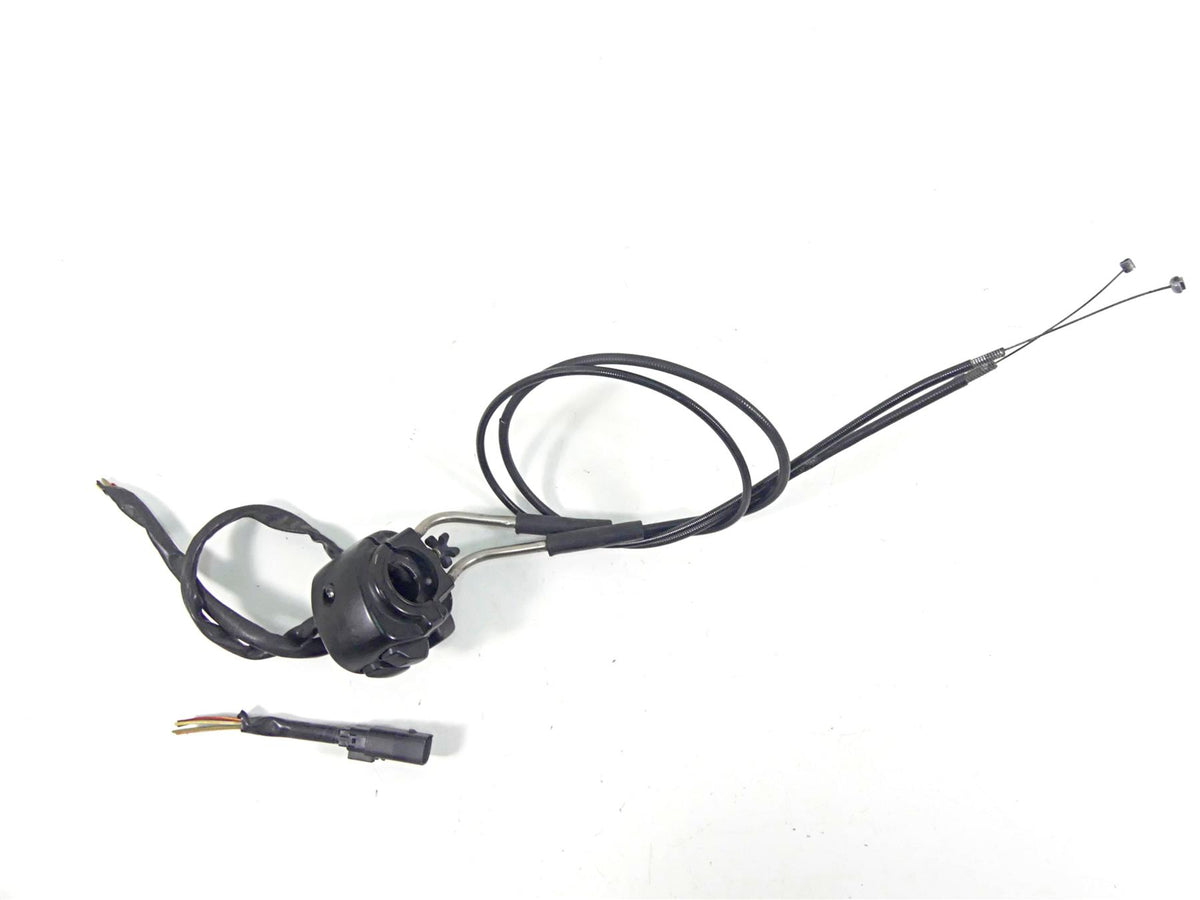 2013 Harley VRSCF Muscle Vrod Right Hand Control Switch Throttle Read