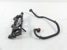 Load image into Gallery viewer, 2015 Yamaha MT09 FZ09 Fuel Injection Injector Rail 1RC-13930-00-00 | Mototech271