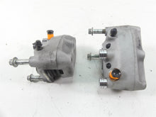 Load image into Gallery viewer, 2005 Harley Touring CVO FLHTCSE Electra Glide Front Brake Caliper Set 44382-99C