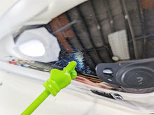 Load image into Gallery viewer, 1995 Harley XL883 Sportster Hugger Chrome Oil Tank Cover & Dipstick