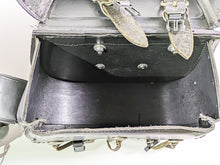 Load image into Gallery viewer, 2002 Indian Spirit Deluxe Studded Leather Saddlebag & Mount & Keys Set READ