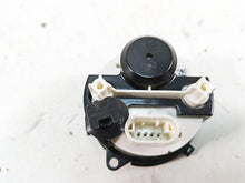 Load image into Gallery viewer, 2015 Harley Touring FLHXS Street Glide Fuel Gas Petrol Level Gauge 70900163 | Mototech271