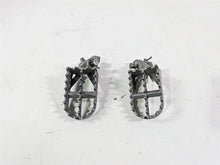 Load image into Gallery viewer, 2009 BMW R1200GS K255 Adv Front Footpeg Foot Peg Set 46717694557 46717694558 | Mototech271