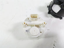 Load image into Gallery viewer, 2020 Harley Touring FLHT Electra Glide Fuel Gas Petrol Level Gauge 70900162