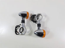 Load image into Gallery viewer, 2003 Honda V-Twin VTX1800 C Left Right Front Blinker Clamp Set 33400-MBH-672