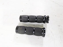 Load image into Gallery viewer, 2016 Suzuki GSXR1000 Avon Air Cushion Anodized Grip Set AIR-90 | Mototech271