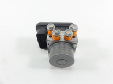 Load image into Gallery viewer, 2018 Harley FXBRS Softail Breakout Abs Brake Unit Module Pump 41100044B | Mototech271