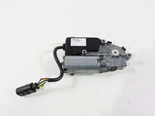 Load image into Gallery viewer, 2010 BMW R1200RT K26 Webasto Windshield Screen Adjuster - Read 46637681433 | Mototech271