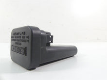 Load image into Gallery viewer, 2006 Harley Sportster XL1200 Custom Delphi Tsm Turn Signal Module 68920-01D | Mototech271