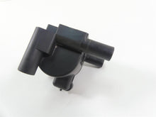 Load image into Gallery viewer, 2008 Harley Softail FLSTSB Cross Bones Delphi Ignition Coil & Cover 31696-07A