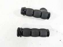 Load image into Gallery viewer, 2017 Harley Touring FLTRXS Road Glide Avon Air Cushion Hand Grips AIR-90-AN-B-FL | Mototech271