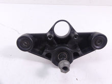 Load image into Gallery viewer, 2005 BMW R1200GS K25 Upper Triple Tree Steering Clamp + Riser Set 31427664929 | Mototech271