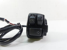 Load image into Gallery viewer, 2018 Harley Softail FXFB Fat Bob Right Hand Start Stop Control Switch 71500462