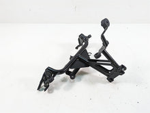 Load image into Gallery viewer, 2002 Yamaha FZ1 FZS1000 Fazer Front Fairing Stay Holder Carrier 5LV-28356-00-00