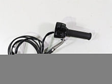 Load image into Gallery viewer, 2009 Harley XR1200 Sportster Right Hand Control Switch Throttle -Read 71684-06A | Mototech271