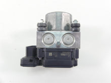 Load image into Gallery viewer, 2016 Harley Touring FLHTP Electra Glide Abs Brake Pump Unit Module 41100013A | Mototech271