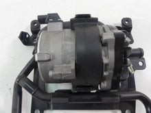 Load image into Gallery viewer, 2017 Harley Touring FLHTKL Electra Glide Water Pump Coolant & Lines Set 26600048