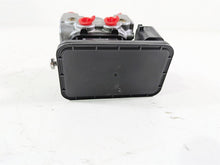 Load image into Gallery viewer, 2020 Triumph Daytona 765 Moto2 Abs Brake Pump Unit Module T2022854 | Mototech271