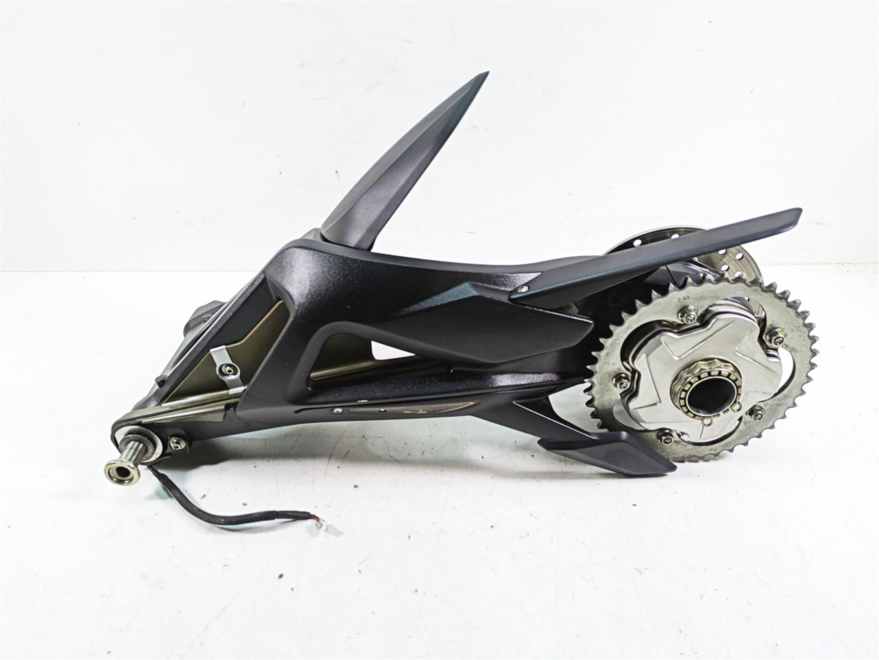 2013 MV Agusta F3 675 ERA Rear Swingarm Swing Arm & Axle 8B00B5783