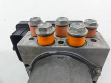 Load image into Gallery viewer, 2017 Harley Touring FLHTKL Electra Glide Abs Brake Pump Unit Module 41100046