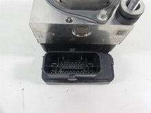 Load image into Gallery viewer, 2016 Yamaha YZF-R1 S Abs Brake Pump Module Unit 2CR-85930-09-00 | Mototech271