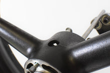 Load image into Gallery viewer, 1995 Suzuki RF900R RF900 R Front Wheel Rim STRAIGHT 17x3.5 54111-17E11 | Mototech271