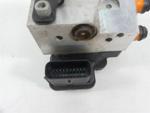 Load image into Gallery viewer, 2015 Harley VRSCF Muscle Rod Abs Brake Pump Unit Module Controller 40664-08A | Mototech271