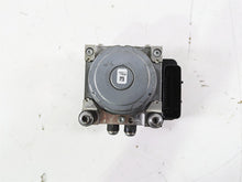 Load image into Gallery viewer, 2016 BMW R1200GS GSW K50 Abs Brake Pump Module 8561704 | Mototech271