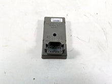 Load image into Gallery viewer, 2000 Harley Dyna FXDL Low Rider Tsm Turn Signal Control Module 68540-96
