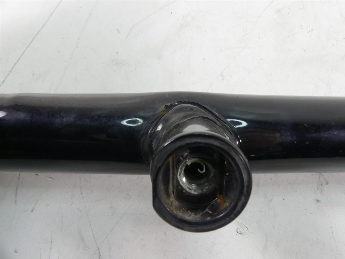 Used black motorcycle handlebar with central mounting clamp visible, available at Mototech271