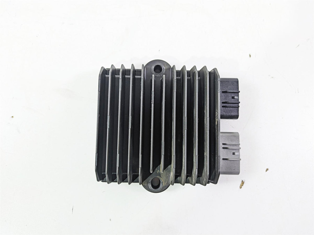 2020 Suzuki V-Strom 1050 XT Rectifier Voltage Regulator SH847AA 32800-31J00 {{ shop.shopifyCountryName }} - Mototech271