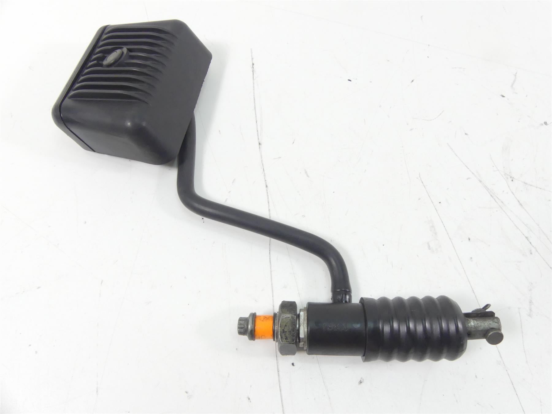 1998 Harley Touring FLHTC Electra Glide Rear Brake Master Cylinder 41755-97 {{ shop.shopifyCountryName }} - Mototech271
