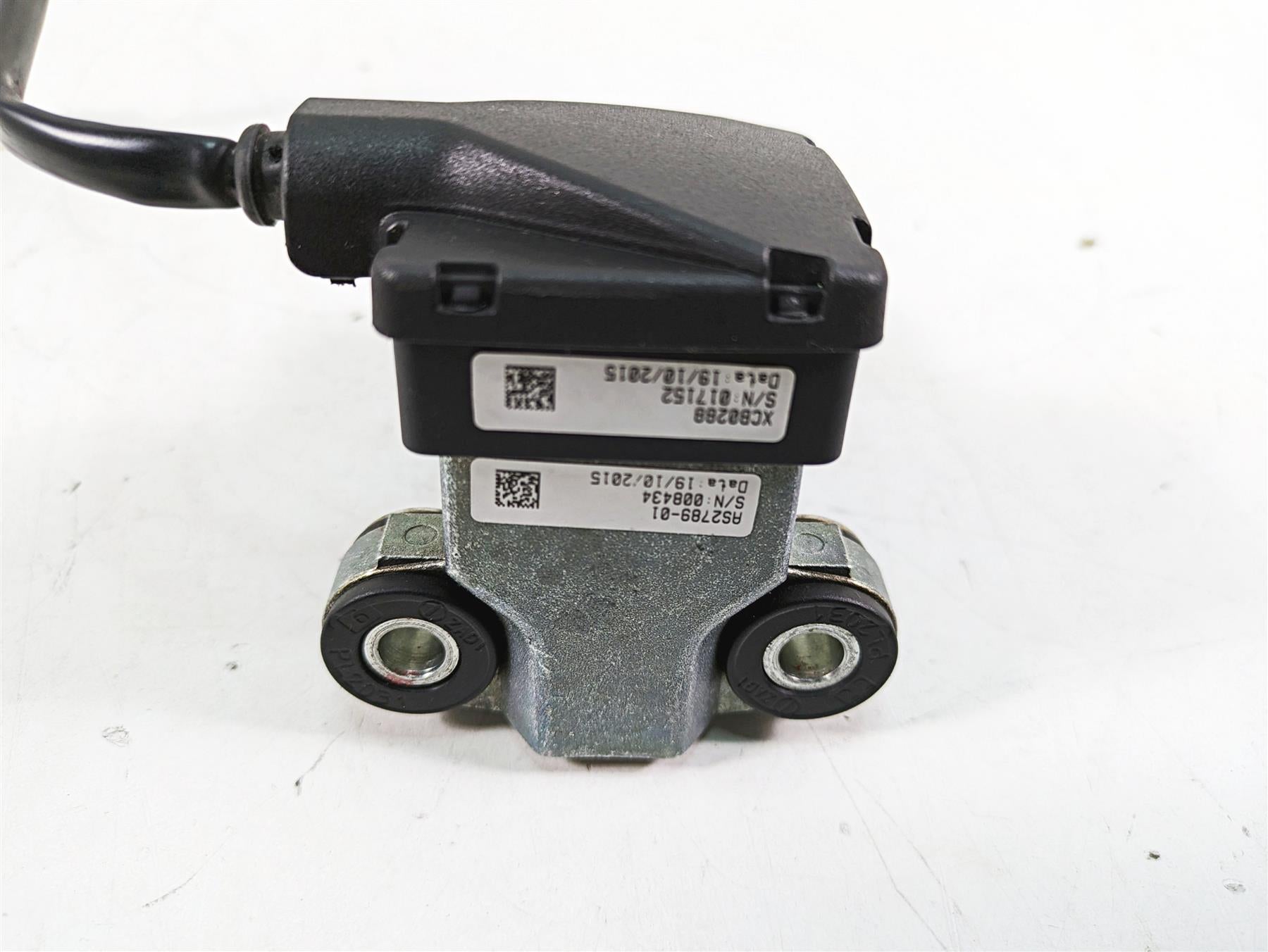 2016 Ducati Panigale 1299 S Cdi Engine Module Ignition Switch Key Set 28642521B {{ shop.shopifyCountryName }} - Mototech271