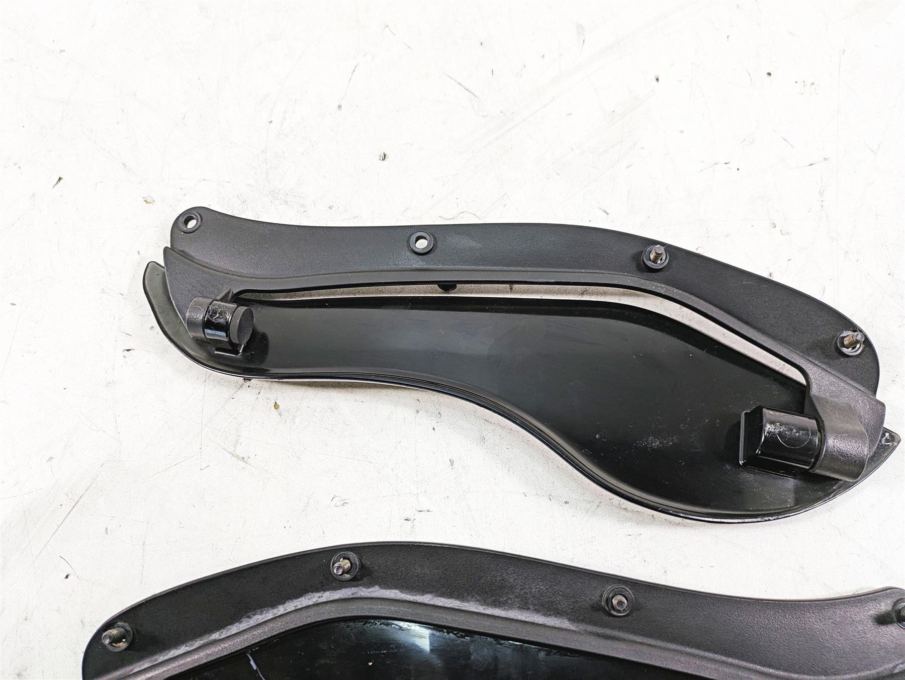 2010 Harley Touring FLHTCU Electra Glide Fairing Wind Deflector Set 58128-08A {{ shop.shopifyCountryName }} - Mototech271