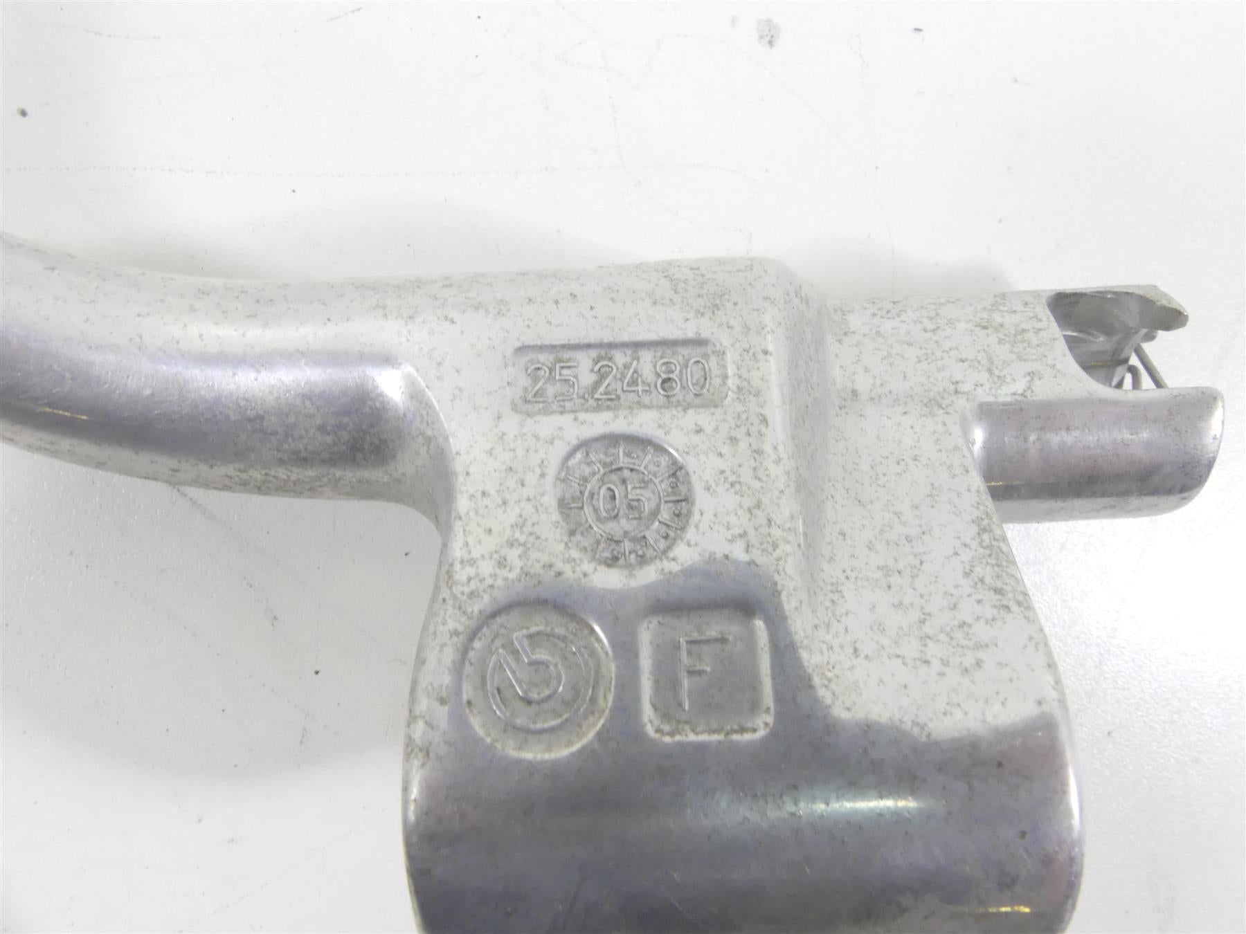 2006 Harley VRSCD Night Rod Right Front Footpeg & Brake Lever 49135-06 {{ shop.shopifyCountryName }} - Mototech271