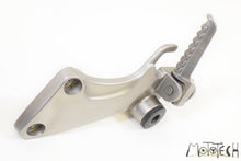 Load image into Gallery viewer, 2005 Kawasaki ZZR1200 ZX1200 Ninja Rear Passenger Right Footpeg 35063-1219-458
