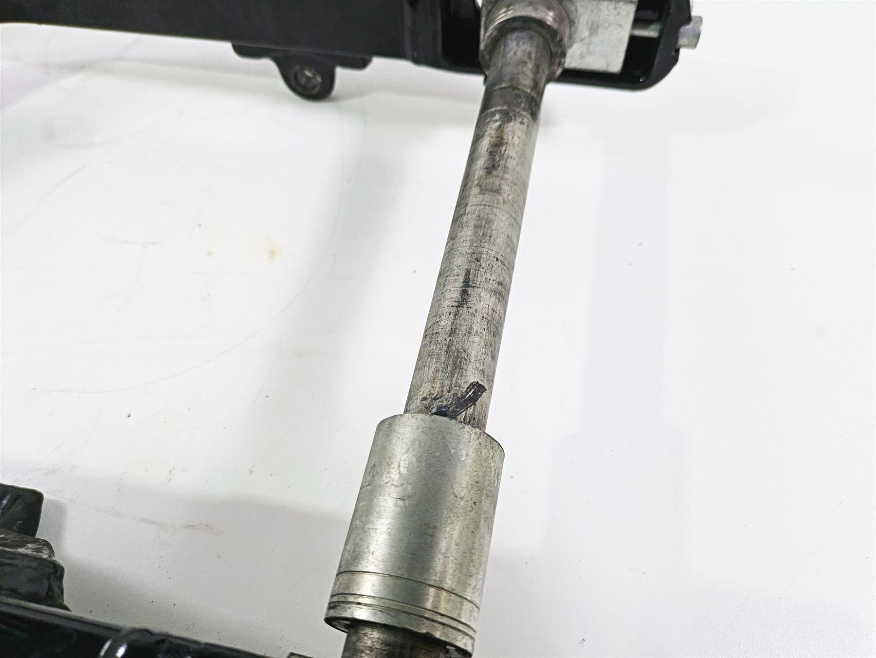 2017 Harley Dyna FXDB Street Bob Rear Swingarm Suspension 47820-10 {{ shop.shopifyCountryName }} - Mototech271