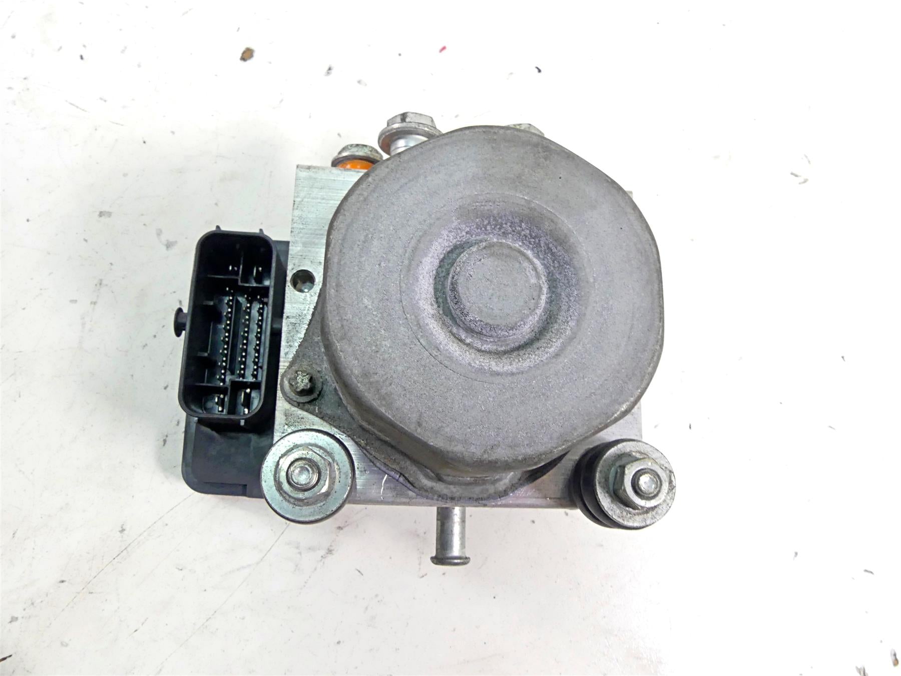 2015 Harley Touring FLHXS Street Glide Abs Brake Pump Module Unit 41100013A {{ shop.shopifyCountryName }} - Mototech271