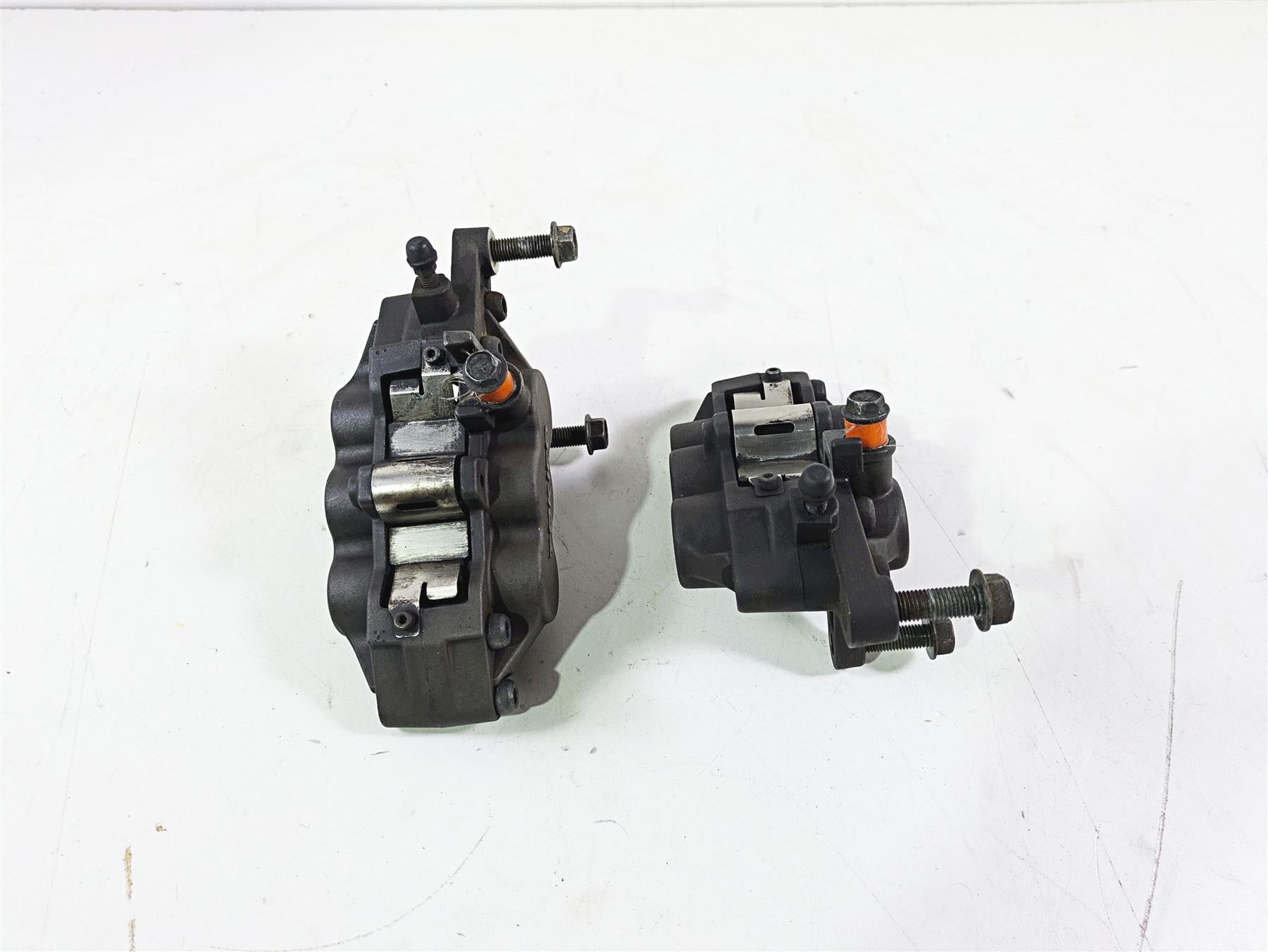 2003 Suzuki GSF1200 Bandit Tokico Front Brake Caliper Set 59100-33E30-999 {{ shop.shopifyCountryName }} - Mototech271